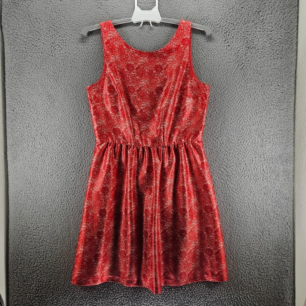 The Limited Dress Size 8 Fit and Flare Floral Print Back Zip Pocket Red White -8